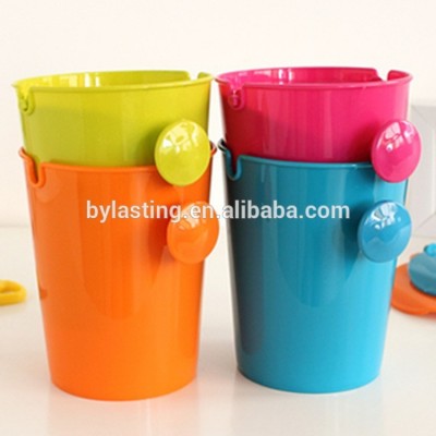 Mini Small plastics kitchen /car trash garbage can with lids on table